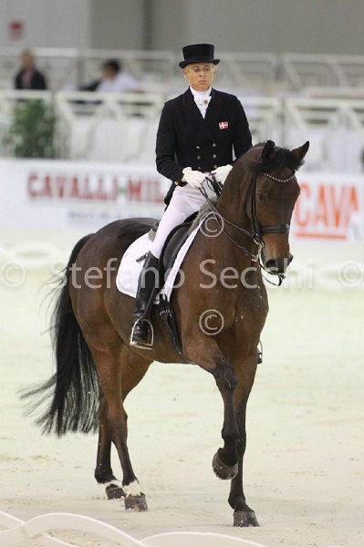 JORGENSEN_FBW DE VITO_MILANO_2011_SS3_3962.jpg